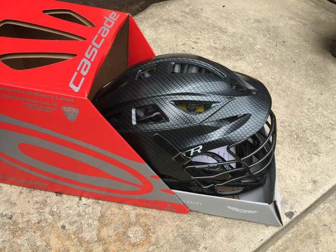 Brand new carbon R