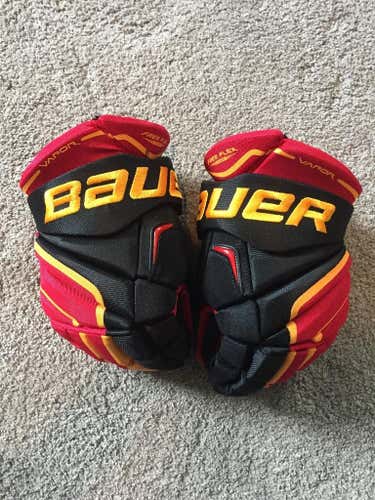 Brand New Calgary Flames Colors Bauer Vapor x100 Team Stock Gloves RED PALM 13"
