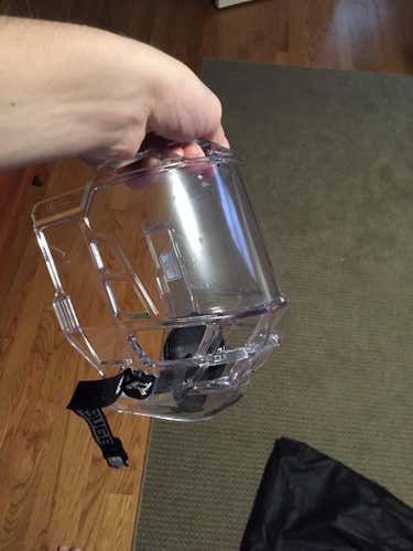 Bauer Concept III Senior Full Shield