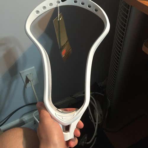 BNWT Nike CEO White Unstrung