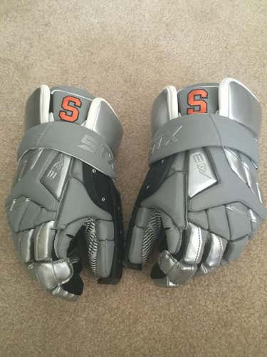Syracuse Gloves