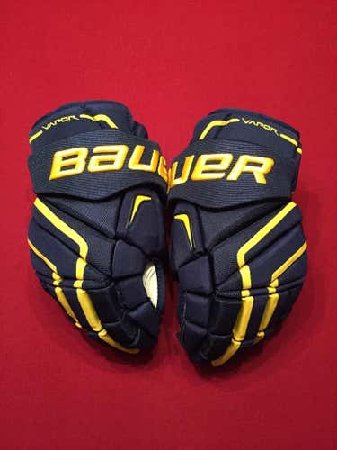 NEW Merrimack team issued Bauer APX2 15"