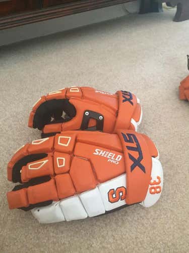 Syracuse Gloves