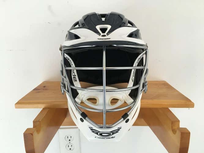 Cascade R: Navy Blue & White