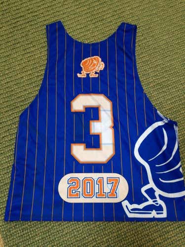 Top Gun Fighting Clams pinnie