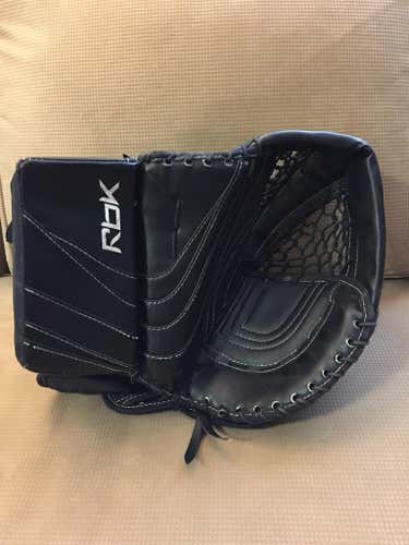 Reebok Senior 8K Glove Left