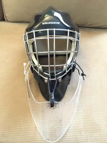 Vaughn VM 8800 Senior Goalie Mask