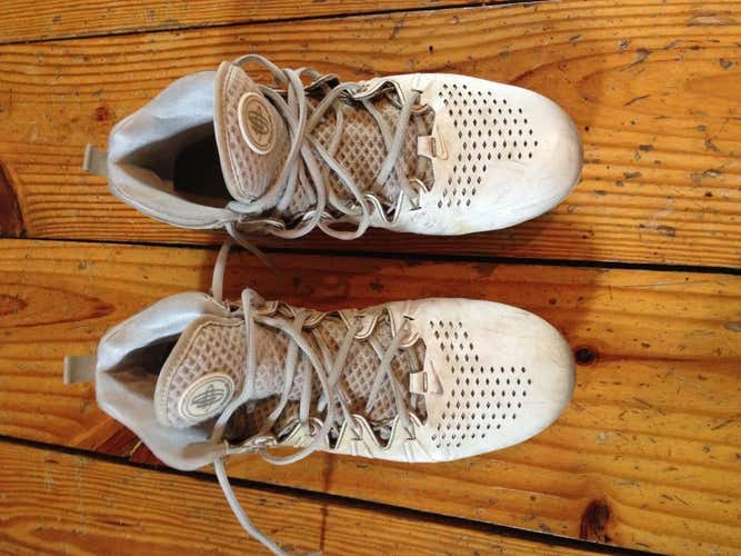 Nike hurrache 4 SE cleats