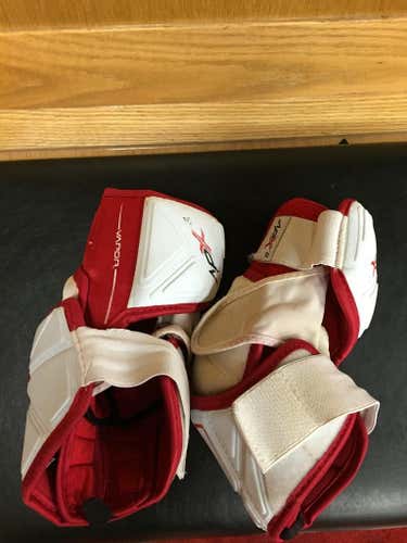 Bauer vapor APX2 size medium elbows