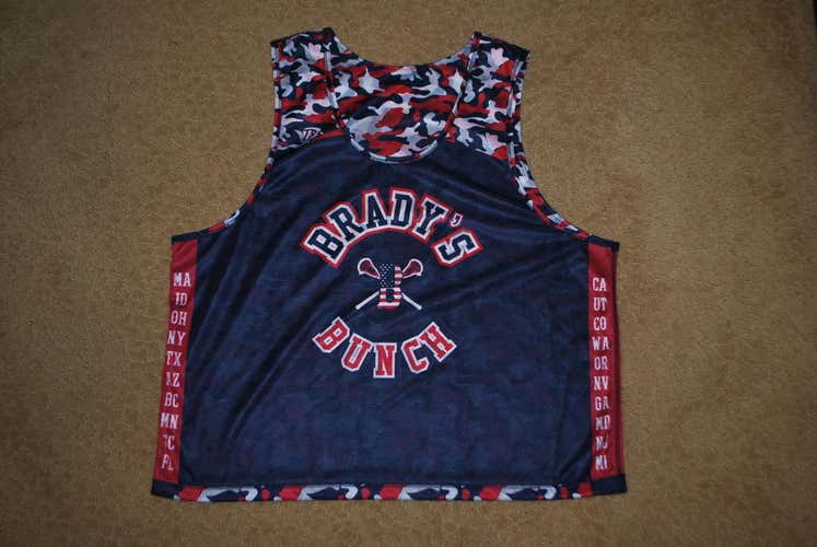 Brady's Bunch Pinnie L
