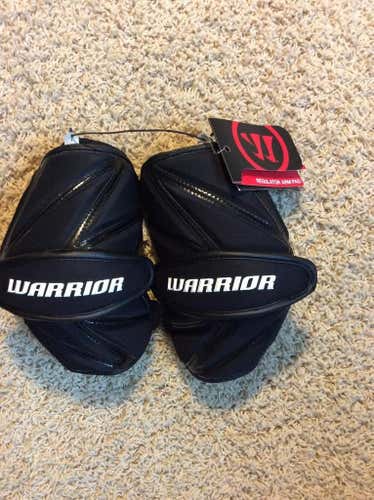 Black Warrior Regulator Arm Pads size large.