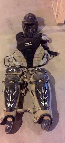 Mizuno Samurai Catcher's Gear