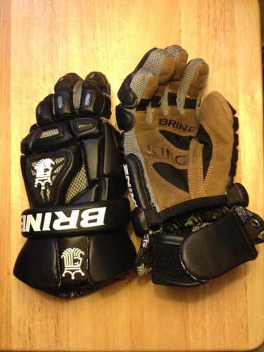 Great condition Black Brine King IV gloves size 13