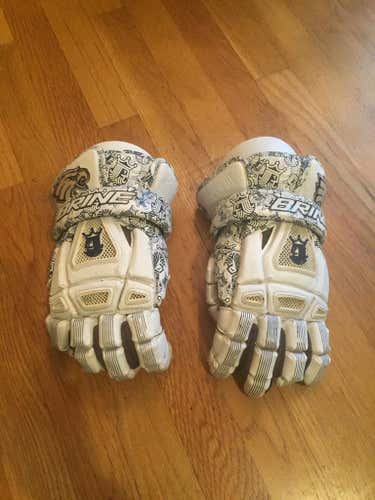 Brine King III Gloves Size 13 White/Navy Colors
