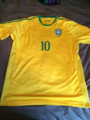 Yellow Kaká Jersey