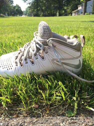 Nike hurache 4 cleats