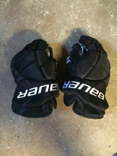 Bauer x60 gloves