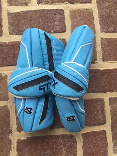 UNC stx shadow arm pads