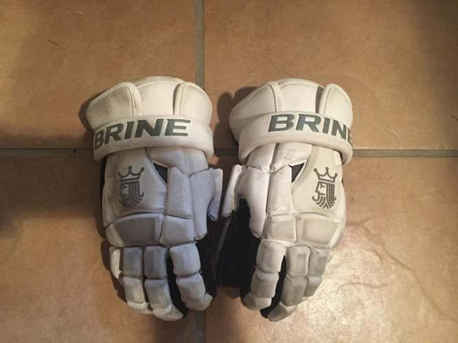 Brine Superlight II goalie gloves 13"