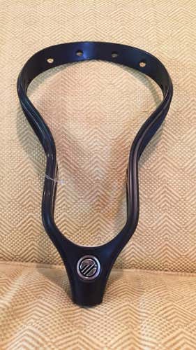 Maverik Black Metrik (Unused)