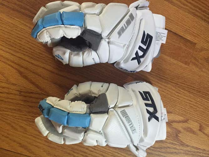 UNC HD Stallion Gloves