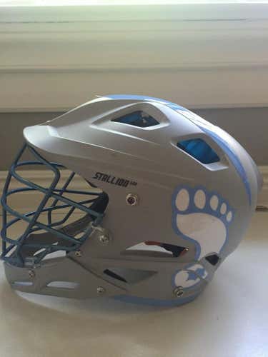 2016 UNC Helmet
