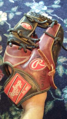 11.75 Inch Rawlings Infield Glove