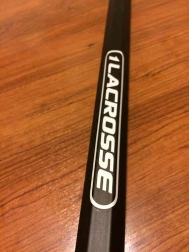 1Lacrosse Shaft