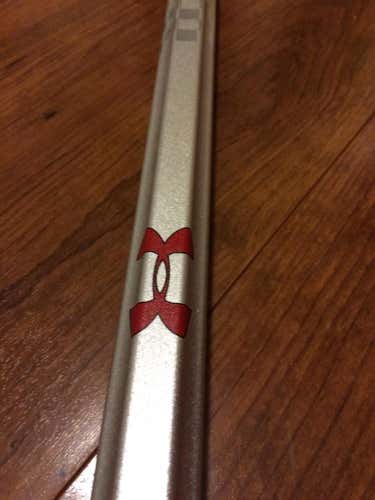 UA ArmourGrip shaft
