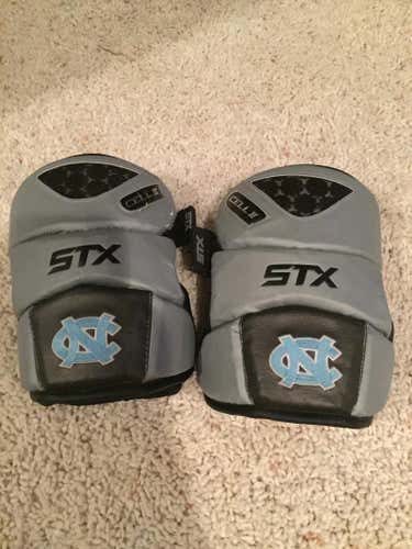 UNC STX Cell II elbow pads