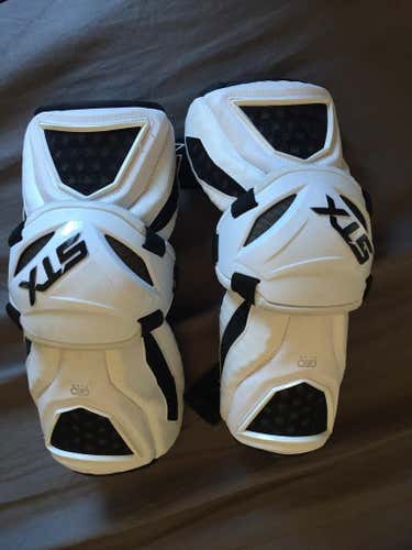 STX Cell III arm guards