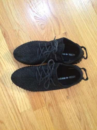 UA yeezy 350 boosts SIZE 11.5  Pirate Black USED*** read description
