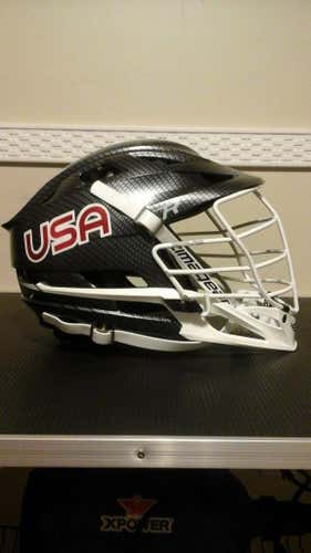 USA Carbon Fiber R