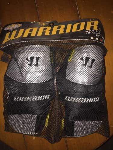 BRAND NEW WARRIOR MPG ELBOW PADS
