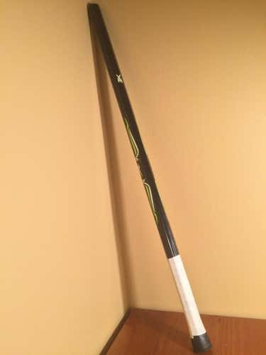 Like New Black Reebok 3K Lacrosse Shaft