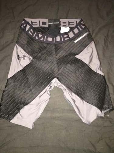 Large Under Armour Compression shorts