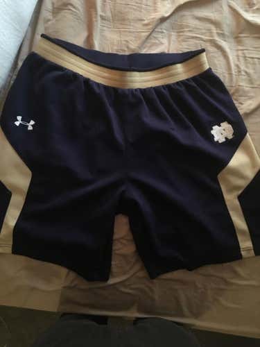 BN Notre Dame Under Armour Team-Issue Practice Shorts (Navy/Gold- Size XL)