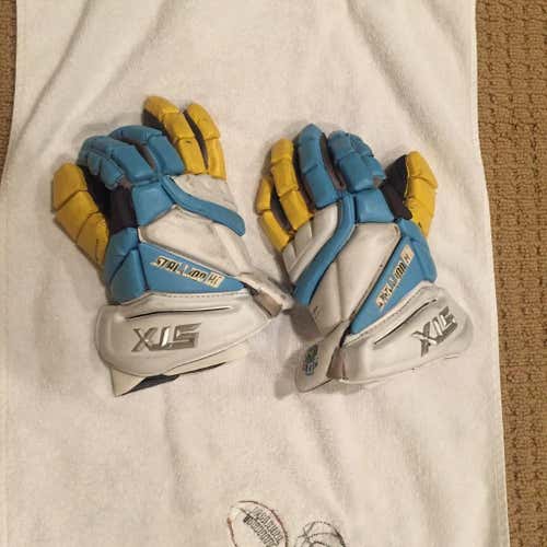 Adrenaline West Coast Starz Gloves