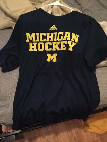 Michigan hockey shirt