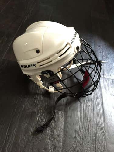 Bauer 4500 Helmet - White - Medium