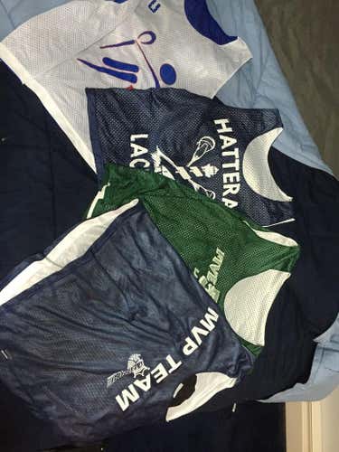 4 pinnies
