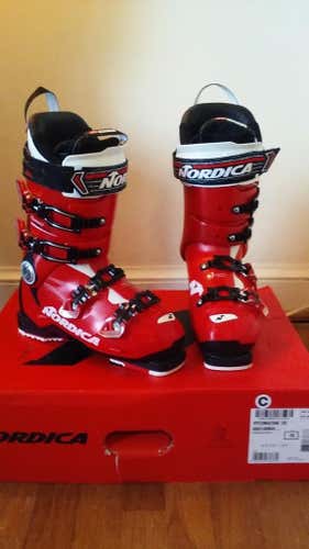 2017 Nordica Speedmachine 130 2016-2017 Model Size 26.5