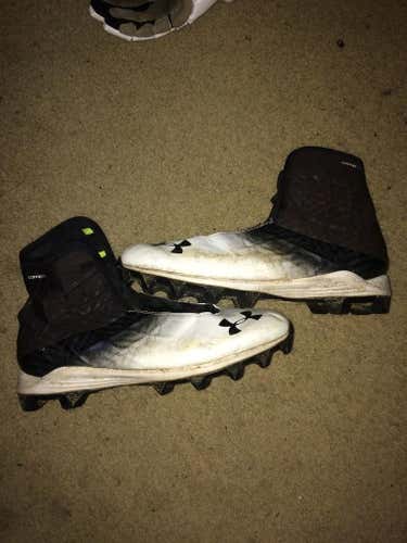 Under armour mid football/Lacrosse Sz 11.5 and Nike shoulder pads