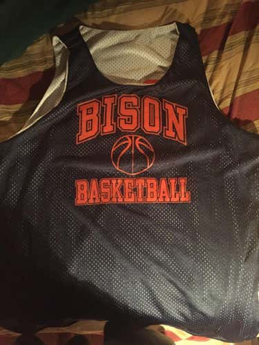 Bucknell Basketball pinnie