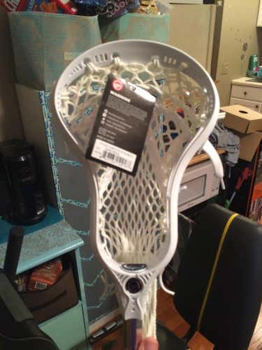 BNWT White Maverik Spider One