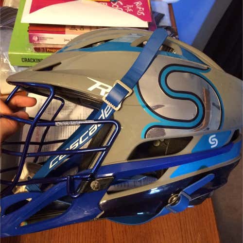 Cascade R "Shazam" grey with blue face mask and chinstrap