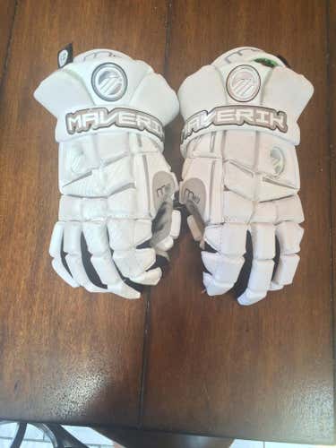 White Maverik M3 Gloves