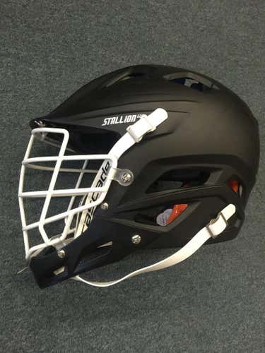 Schutt stallion 600 helmet