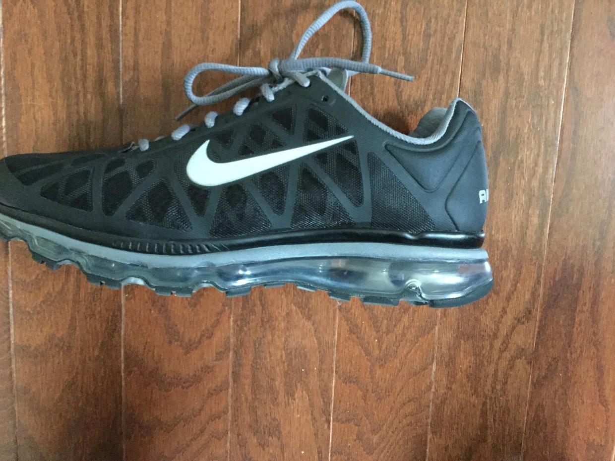 nike air max 2011 black