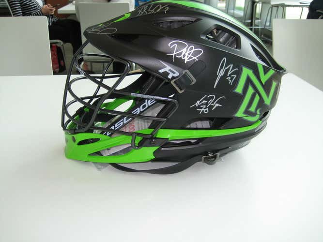 AUCTION: Signed New York Lizards Cascade R